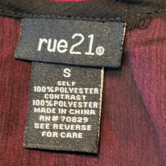 Lace Inset Ruffled Bottom Sheer Top - Picture 6 of 6